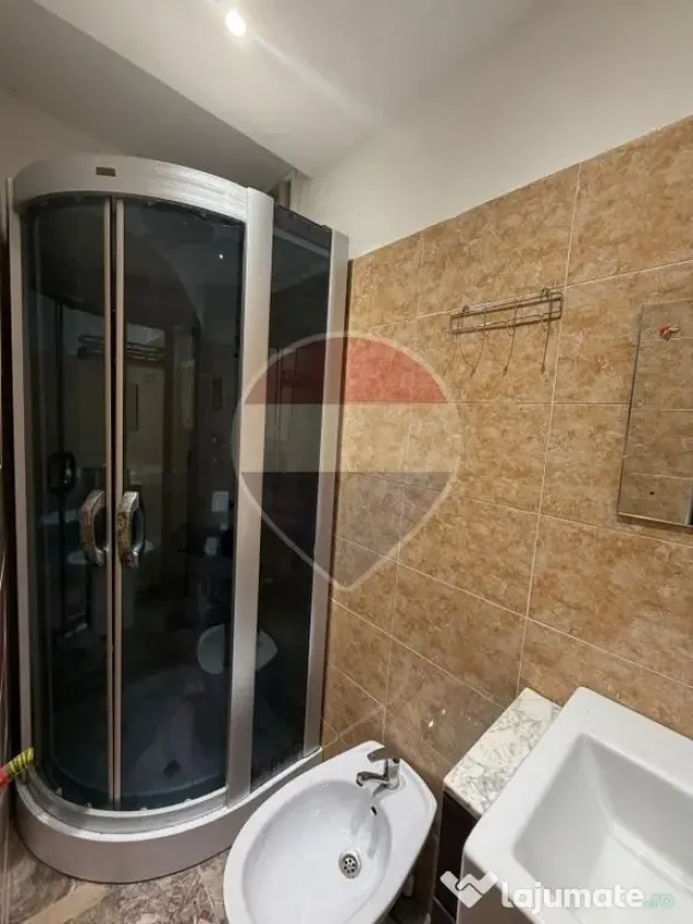 Apartament cu 2 camere de vânzare în zona Gara - Focsani (Vrancea)