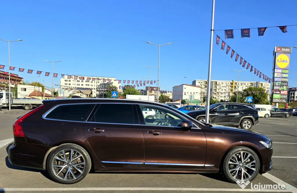 Volvo V90 T8 AWD Hibrid - Plug in - Harman Kardon - Camere 360