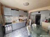 Apartament de vanzare ,2 camere,59.85mp,zona micro 16. 