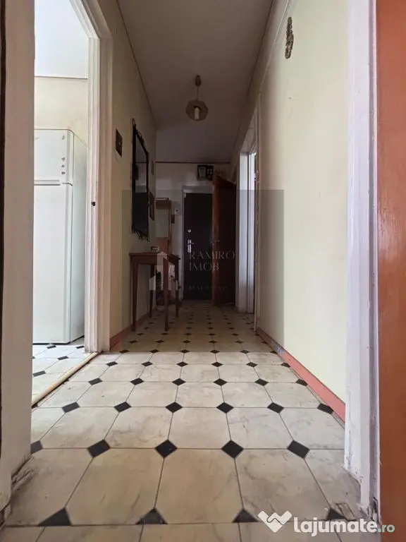 Ap. 2 camere decomandat 51mp Bd. Al. Obregia /P-ta Cultur... - Bucuresti (Bucuresti-Ilfov)