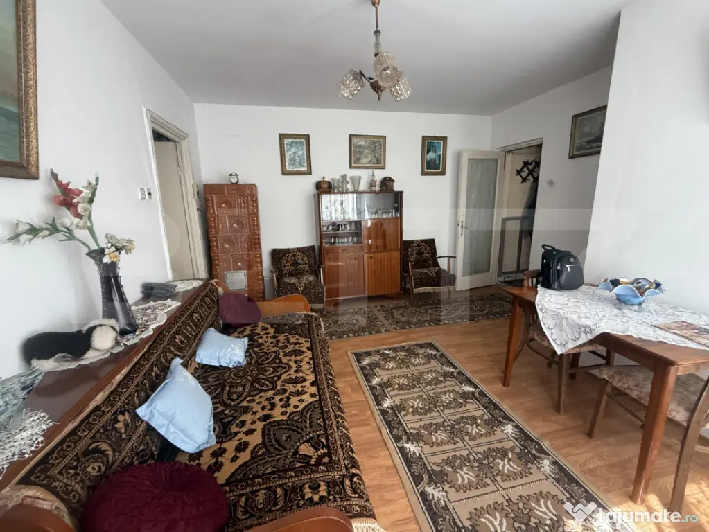 Apartament 3 camere cu potențial, parter – Aleea Trandafi - Targoviste (Dambovita)