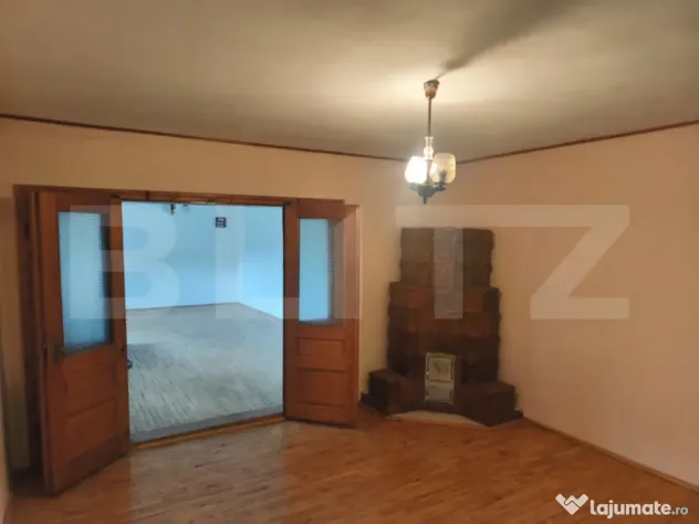 Casă P+1, 242,59 mp utili și teren de 1.756 mp, Câmpulung - Campulung Moldovenesc (Suceava)