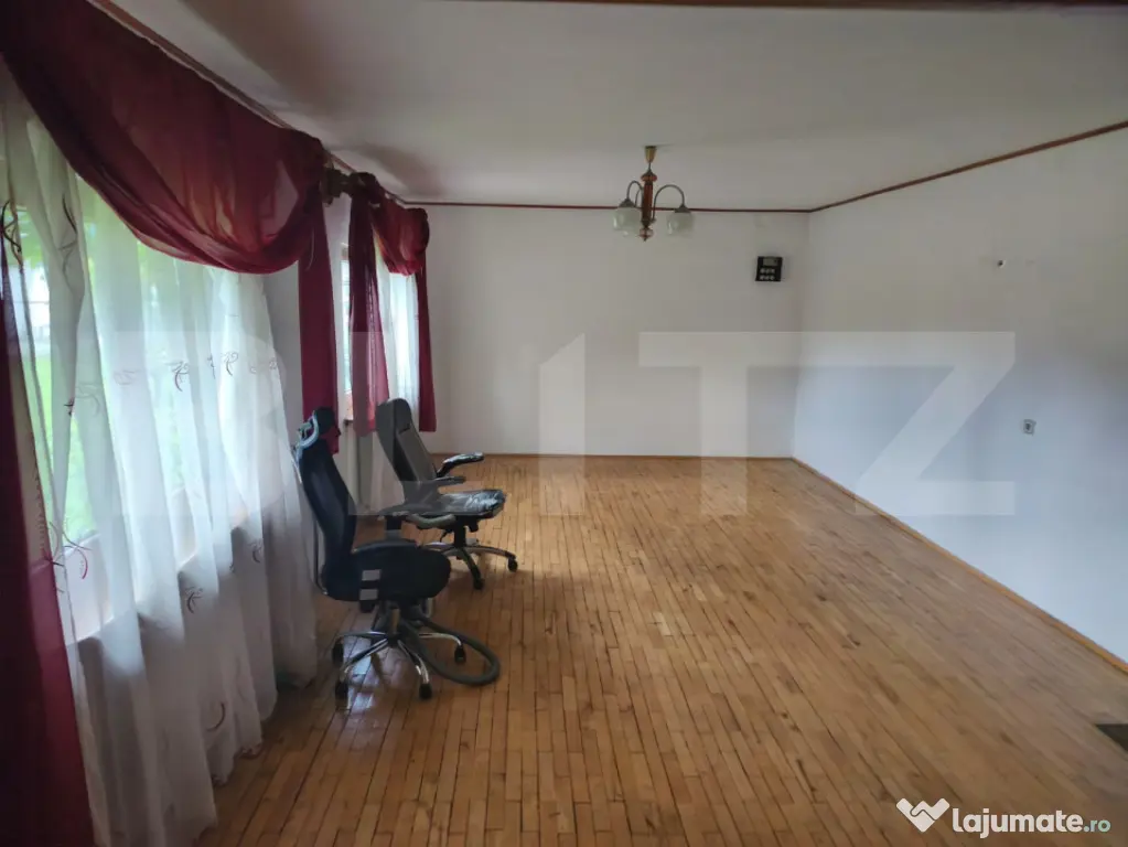 Casă P+1, 242,59 mp utili și teren de 1.756 mp, Câmpulung - Campulung Moldovenesc (Suceava)