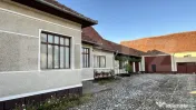 Casa în stare foarte bună situată în Beriu cu suprafața