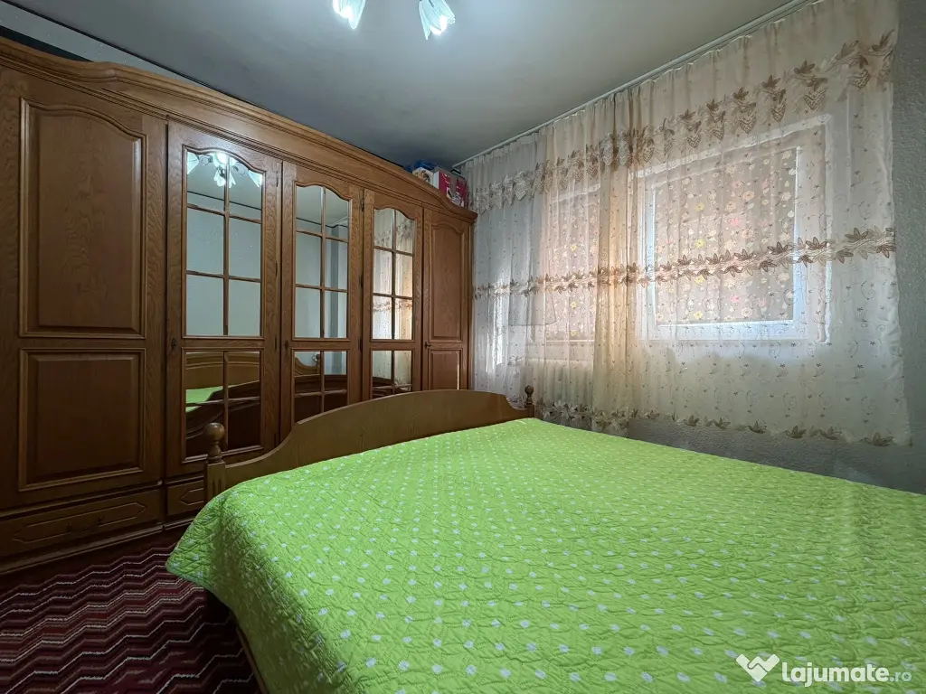 Vând apartament 2 camere
