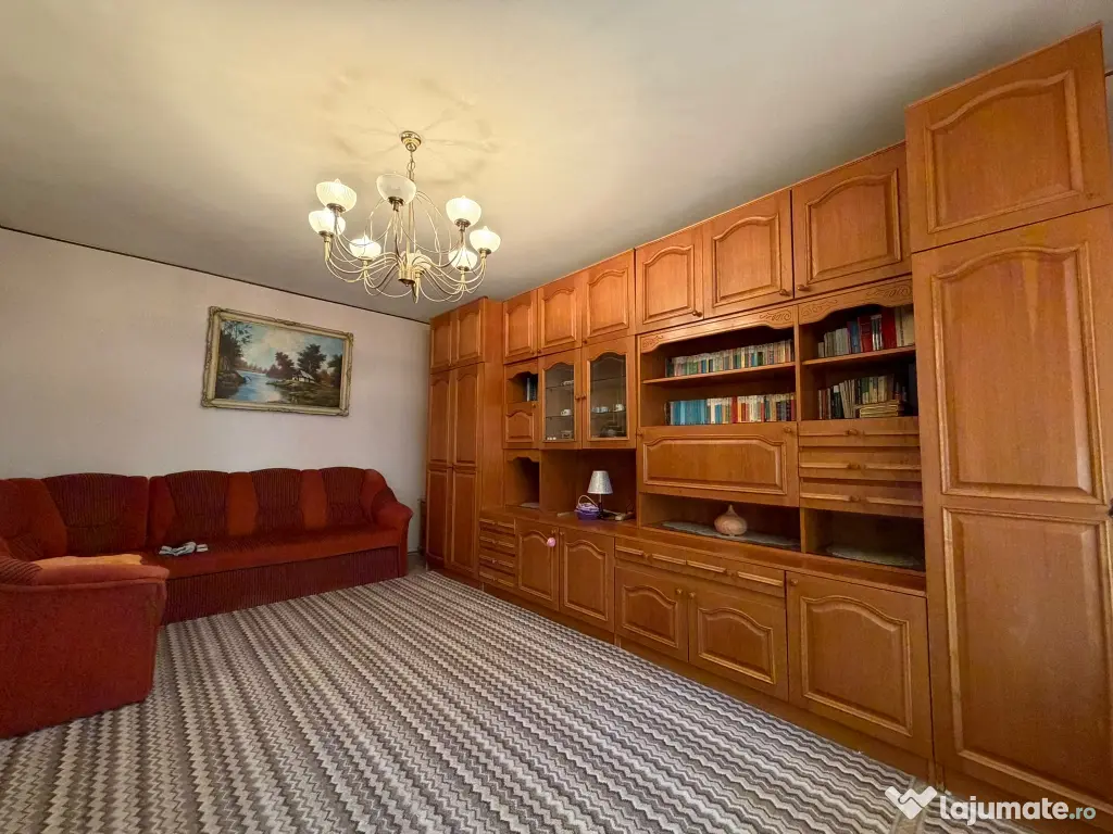 Vând apartament 2 camere