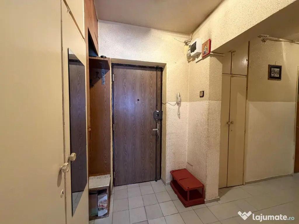 Vând apartament 2 camere