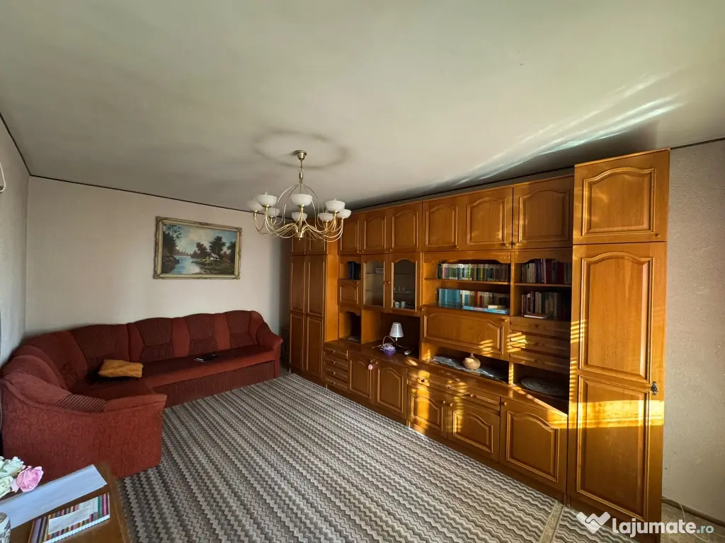 Vând apartament 2 camere