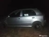 Opel meriva si Skoda fabia Vand masinile intregi sau piese