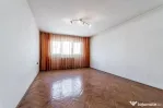 Apartament spatios cu 2 camere decomandat la etajul 3 Com...