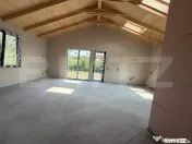 Casă cu 3 camere și un teren de 800 mp 