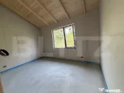 Casă cu 3 camere și un teren de 800 mp 