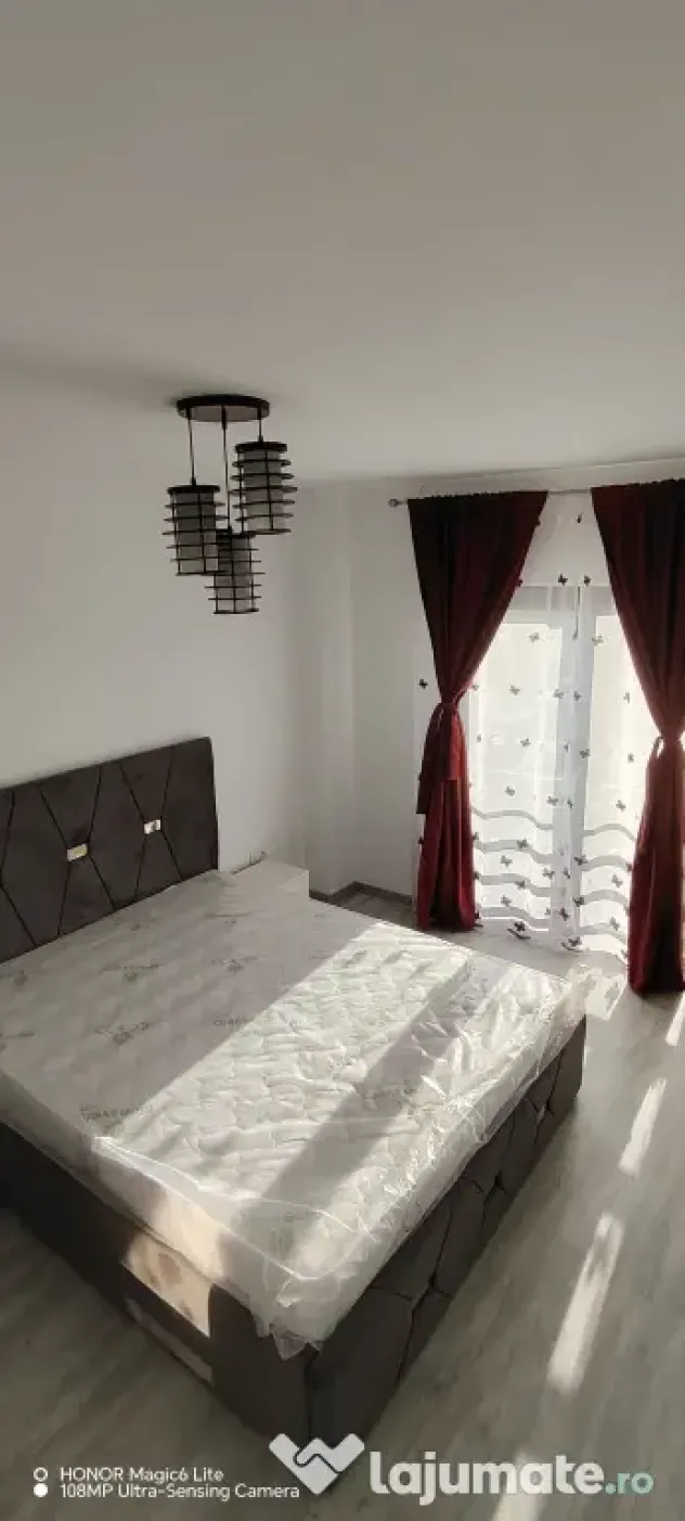 Apartament 3 camere de inchiriat