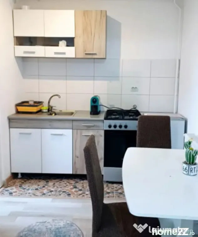 Garsoniera de vanzare, 28 mp, zona 1 Mai/ Sara - Craiova (Dolj)