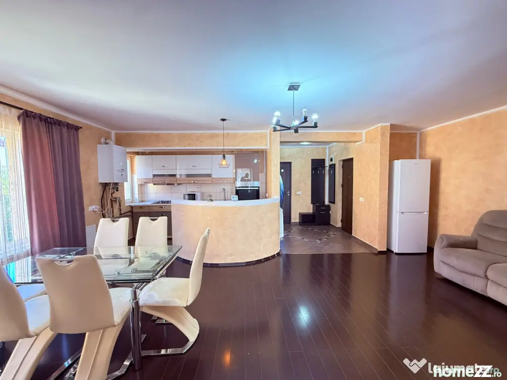 Inchiriere Apartament 4 camere, bloc 2008, parcare, Hotel Ro - Zalau (Salaj)