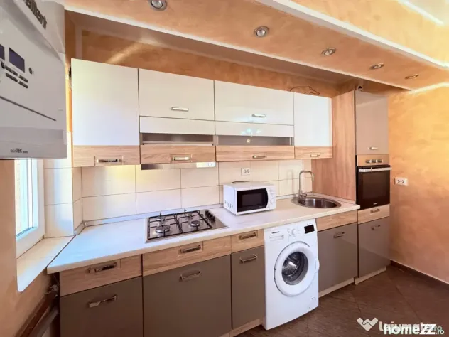 Inchiriere Apartament 4 camere, bloc 2008, parcare, Hotel Ro - Zalau (Salaj)