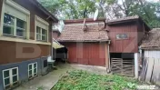 Casă cu trei camere în Reghin | Curte proprie! 