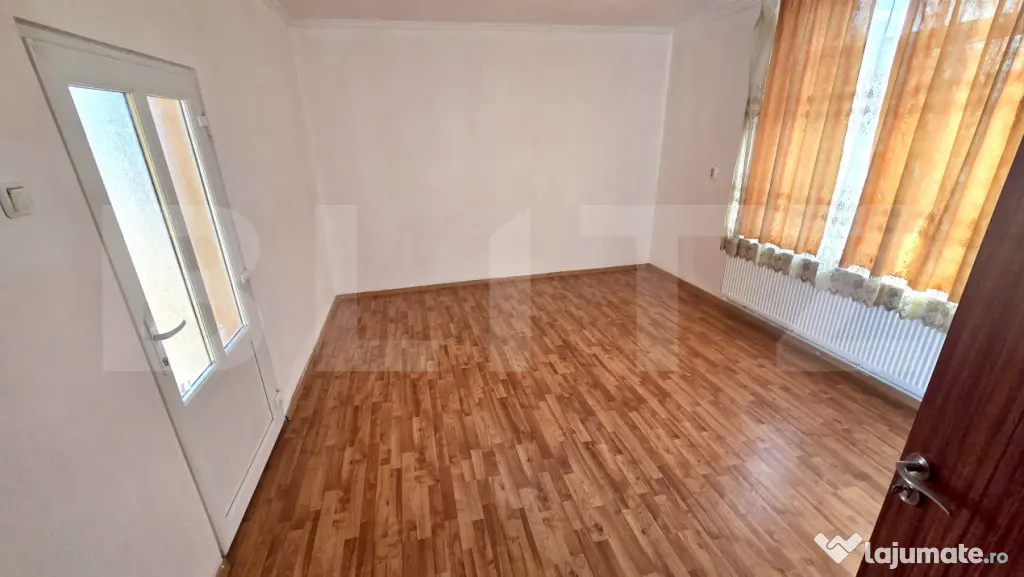 Casa de inchiriat, 2 camere, 99 mp, teren 1325 mp, zona Unir - Unirea (Alba)