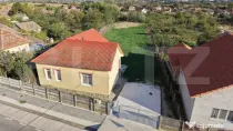 Casa de inchiriat, 2 camere, 99 mp, teren 1325 mp, zona Unir