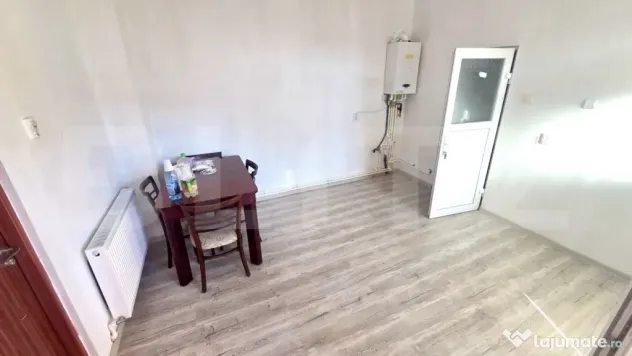 Casa de inchiriat, 2 camere, 99 mp, teren 1325 mp, zona Unir - Unirea (Alba)