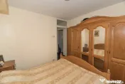 Rar pe piață - Apartament cu 3 camere, decomandat, Etaj 1