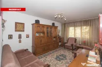 Rar pe piață - Apartament cu 3 camere, decomandat, Etaj 1