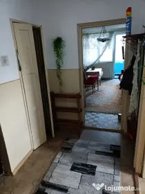Vând apartament 3 camere, Negru Vodă, jud.Constanta