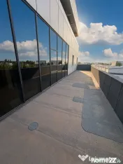 Etaj 2 în clădire comercială versatilă, Ștefănești