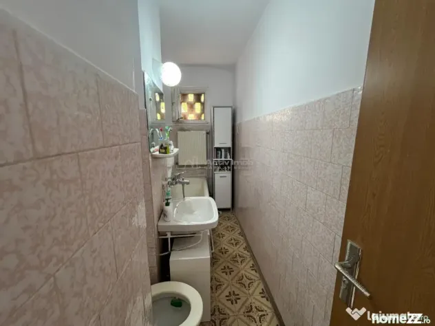 Caransebes, 4 Camere, Mobilat Utilat, Zona Nord - Caransebes (Caras-Severin)