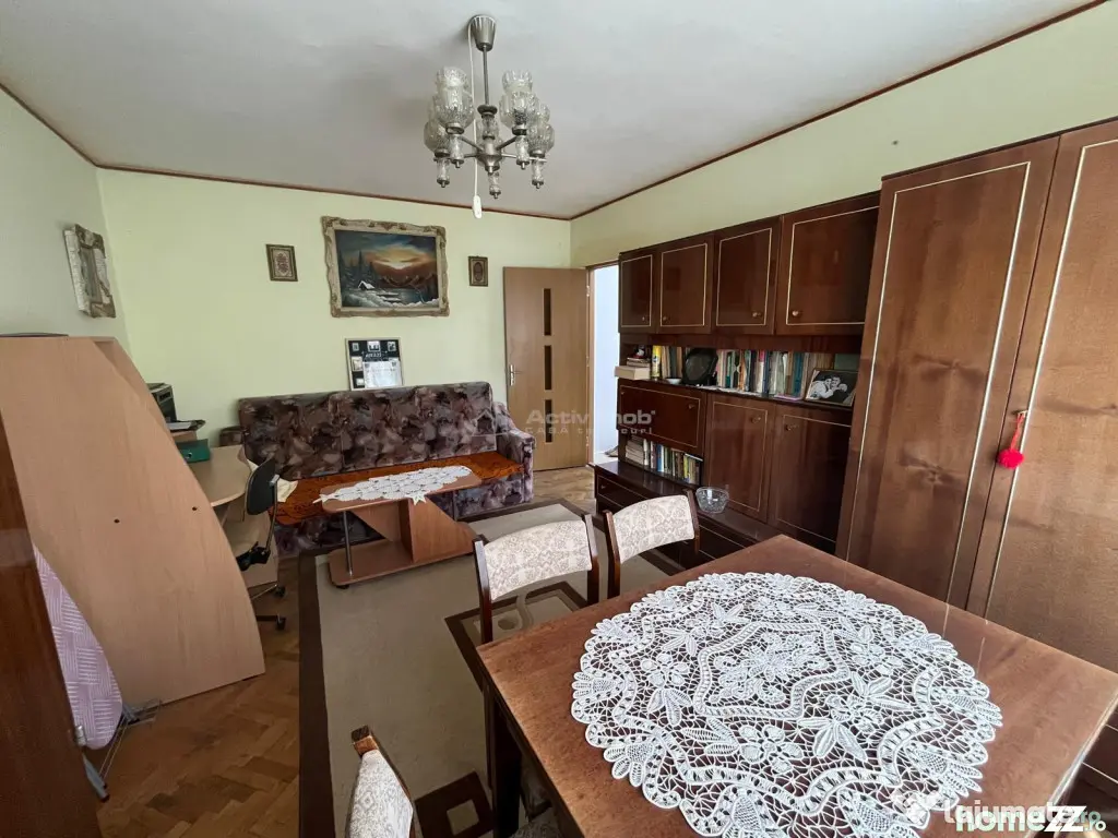 Caransebes, 4 Camere, Mobilat Utilat, Zona Nord - Caransebes (Caras-Severin)