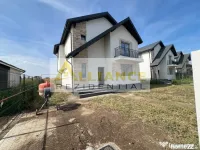 Vila de vanzare-4 camere-2 bai-Teren 350 MP