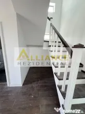 Vila de vanzare-4 camere-2 bai-Teren 350 MP 