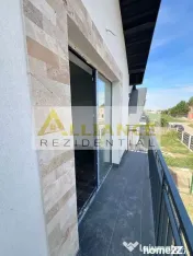 Vila de vanzare-4 camere-2 bai-Teren 350 MP 