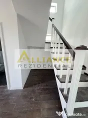 Vila de vanzare-4 camere-2 bai-Teren 350 MP 