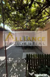 METROU EROII REVOLUTIEI - CASA 5 CAMERE - 110.000 EURO