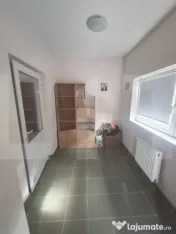 Casă 103 mp din cărămidă, izolată, cu garaj, pivniță 