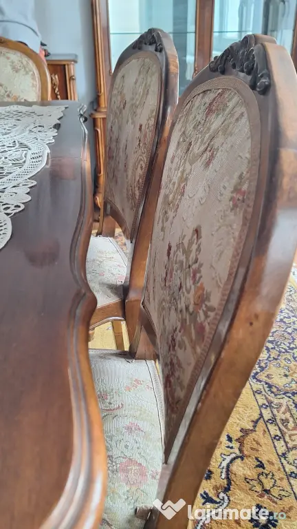 Vând sufragerie completă în stil clasic/vintage, cu influențe Baroc-Rococo,