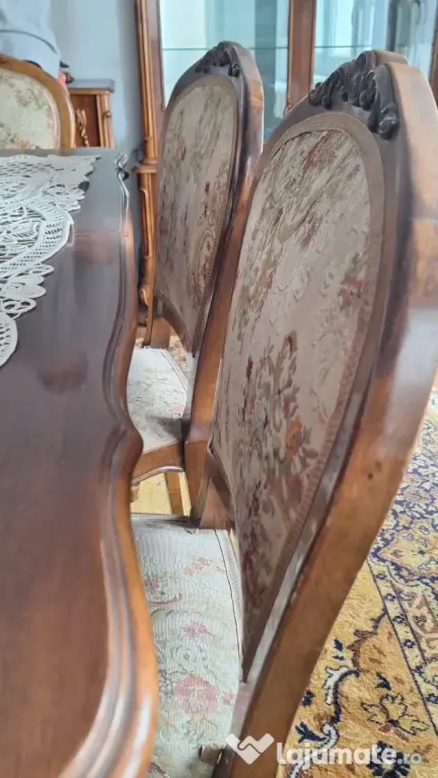 Vând sufragerie completă în stil clasic/vintage, cu influențe Baroc-Rococo,