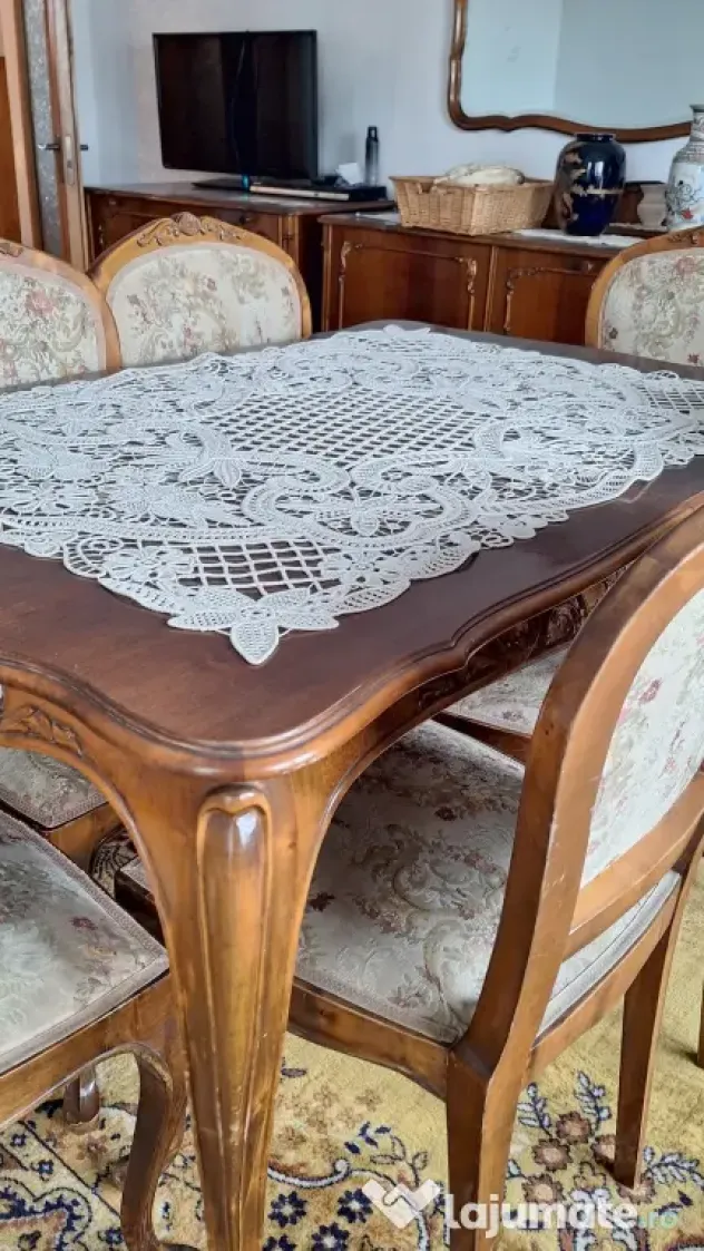 Vând sufragerie completă în stil clasic/vintage, cu influențe Baroc-Rococo,