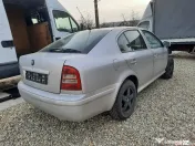Dezmembrez Skoda Octavia 1, 1.6 Benzina 2001 