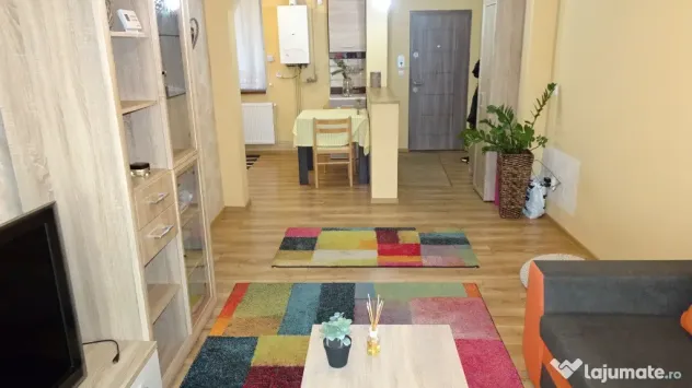 Inchiriez apartament 2 camere in Deva, zona ultracentrala, etaj 1, - Deva (Hunedoara)