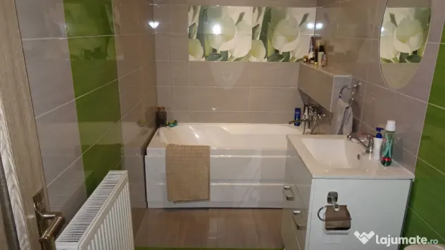 Inchiriez apartament 2 camere in Deva, zona ultracentrala, etaj 1, - Deva (Hunedoara)