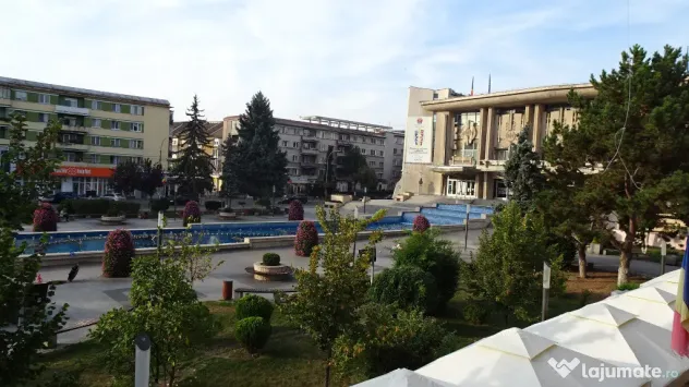 Inchiriez apartament 2 camere in Deva, zona ultracentrala, etaj 1, - Deva (Hunedoara)