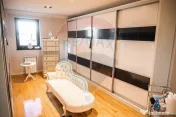 Casă / Vilă de lux cu 6 camere de vânzare în Șcheia, Suceava