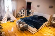 Casă / Vilă de lux cu 6 camere de vânzare în Șcheia, Suceava