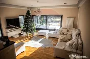 Casă / Vilă de lux cu 6 camere de vânzare în Șcheia, Suceava