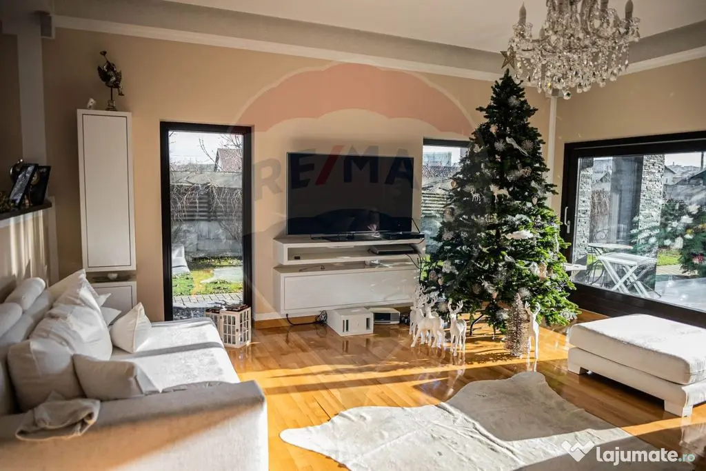 Casă / Vilă de lux cu 6 camere de vânzare în Șcheia, Suceava - Scheia (Suceava)