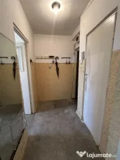Apartament 2 camere semidecomandat 48 mp in zona City Mall T 
