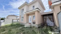 Duplex de vanzare, 4 camere despartit prin garaj - toate uti