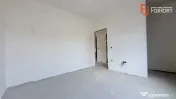 Duplex de vanzare, 4 camere despartit prin garaj - toate uti 